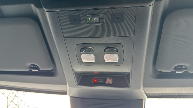 Renault Master Mwb Diesel Fwd MM35 Blue dCi 130 Advance Medium Roof Van